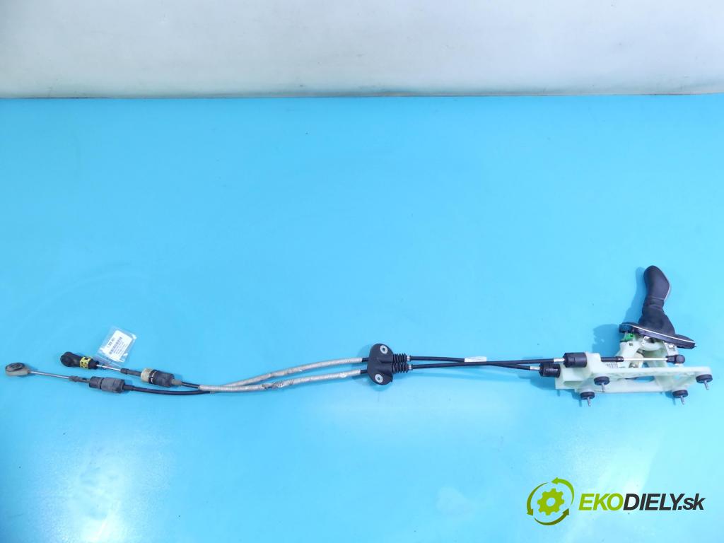 Volvo V40 II 2012-2019 1.6 D2 114 HP manual 84 kW 1560 cm3 5- Páka: Změny: stupeň,rýchlosť 31367496 (Rýchlostné páky / kulisy)