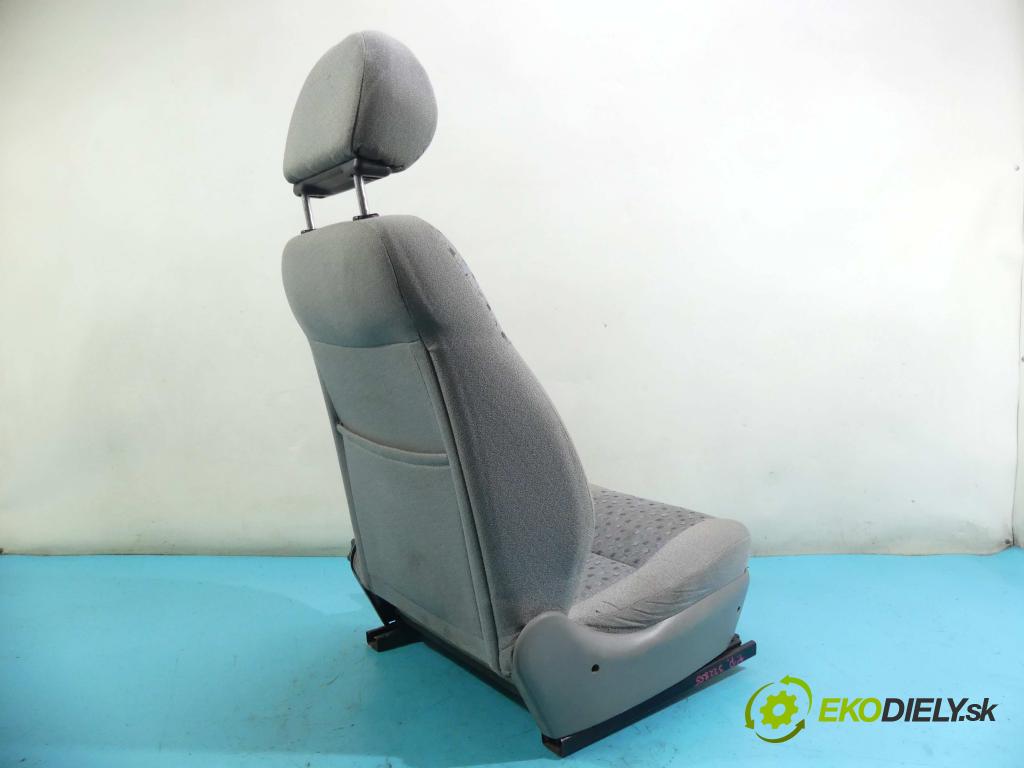 Lada Kalina 2004-2009 1.6 8V 82 HP manual 60 kW 1596 cm3 4- Sedačka pravý  (Sedačky, sedadlá)