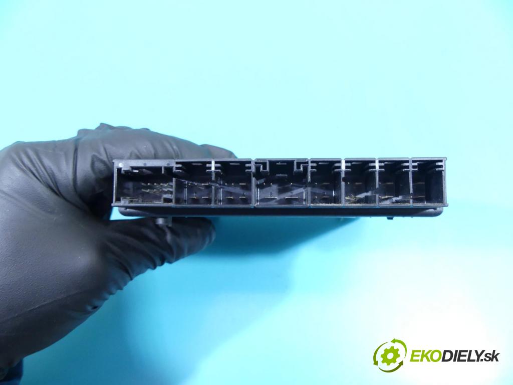 Bmw 5 E60 2003-2010 3.0 R6 231 HP manual 170 kW 2979 cm3 4- modul riadiaca jednotka 6927260 (Ostatné)