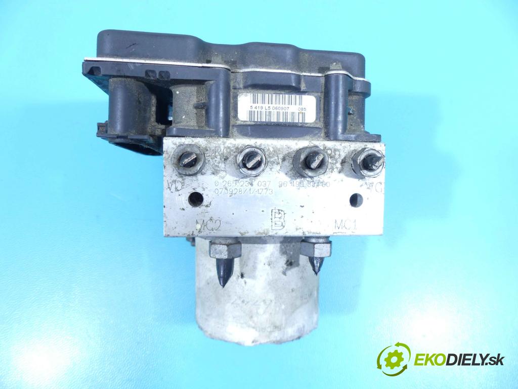 Peugeot 807 2002-2014 2.0 16v 140 HP manual 103 kW 1997 cm3 5- čerpadlo abs 0265950319 (Pumpy ABS)