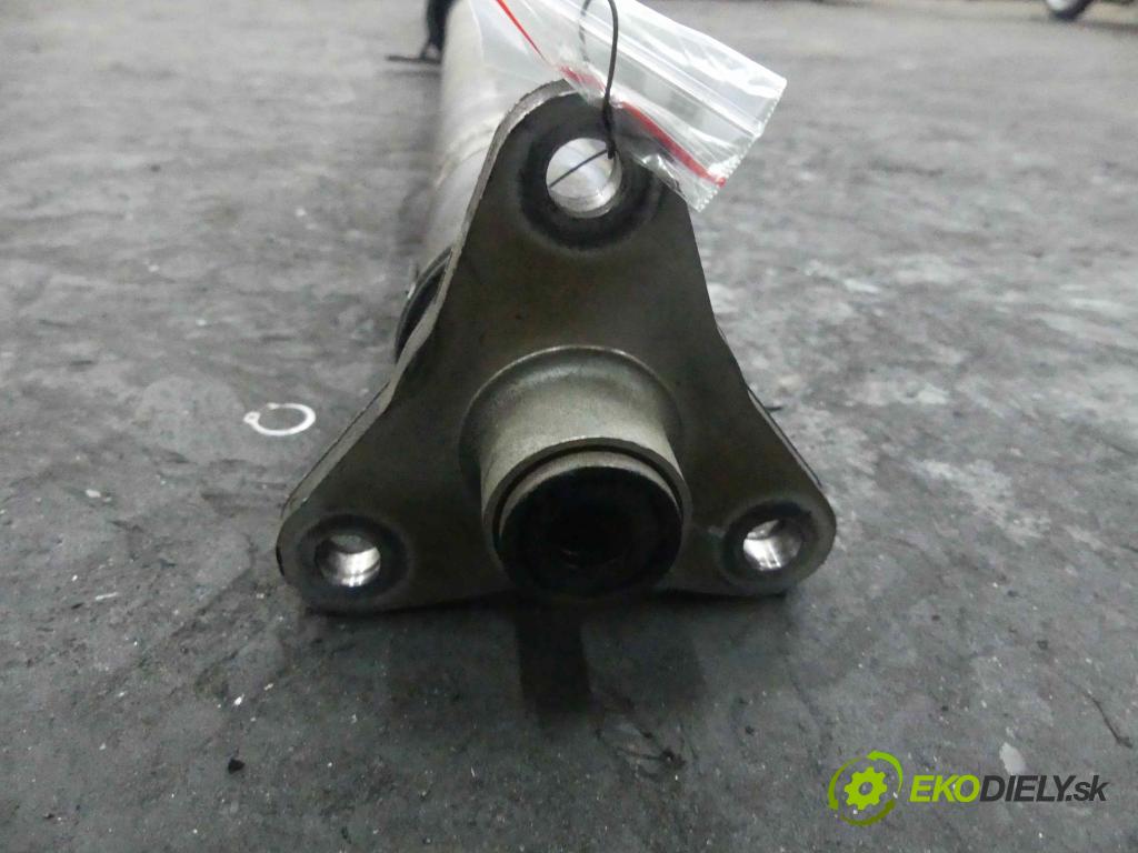 Bmw 5 E60 2003-2010 3.0 R6 231 HP manual 170 kW 2979 cm3 4- Hřídel:  (Kardaňové hriadele)