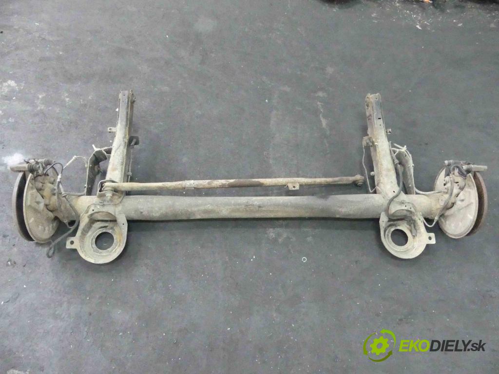 Peugeot 807 2002-2014 2.0 16v 140 hp manual 103 kW 1997 cm3 5- zadní výztuha 