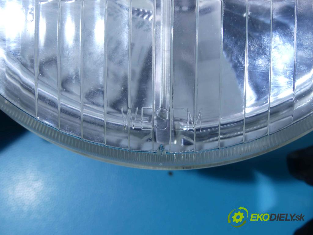 Vw Golf II 1983-1992 1.6 TD 60 HP manual 44 kW 1589 cm3 5- Reflektor: pravý  (Pravé)