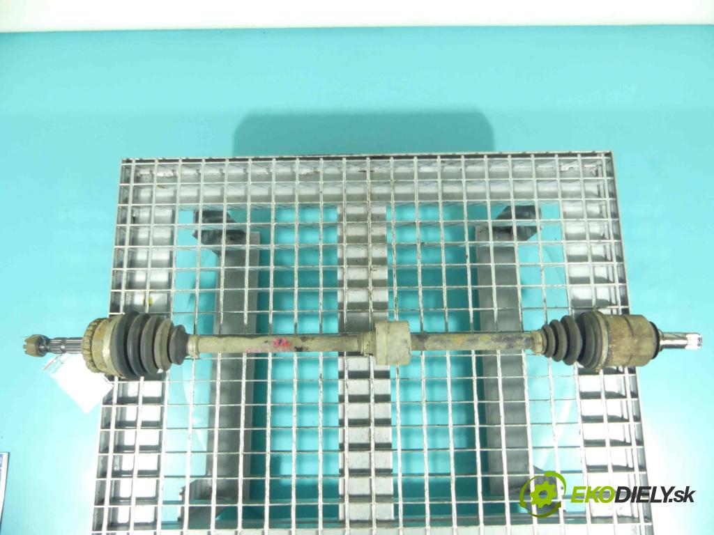 Opel Meriva A 2002-2010 1.6 16v 101 HP manual 74 kW 1598 cm3 5- poloos pravé  (Poloosy)