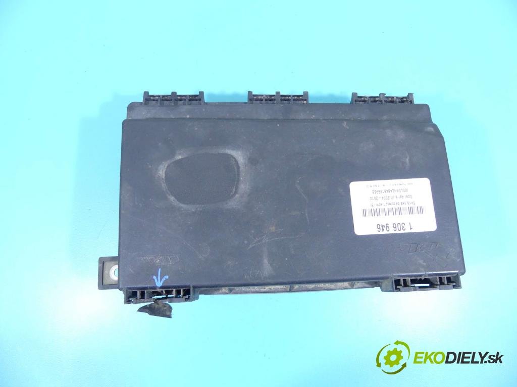 Opel Astra III 2004-2014 1.6 16V (Z16XEP) 105 hp manual 77 kW 1598 cm3 5- skříňka pojistková 13145042 (Pojistkové skříňky)