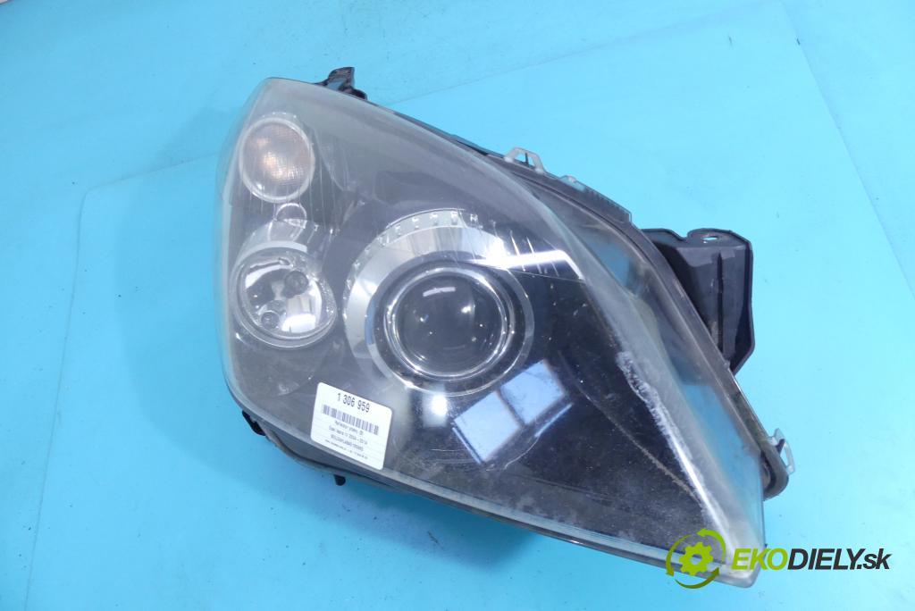 Opel Astra III 2004-2014 1.6 16V 105 HP manual 77 kW 1598 cm3 5- Reflektor: pravý  (Pravé)