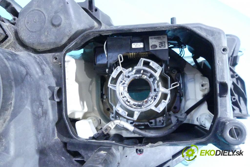 Opel Astra III 2004-2014 1.6 16V 105 HP manual 77 kW 1598 cm3 5- Reflektor: pravý  (Pravé)