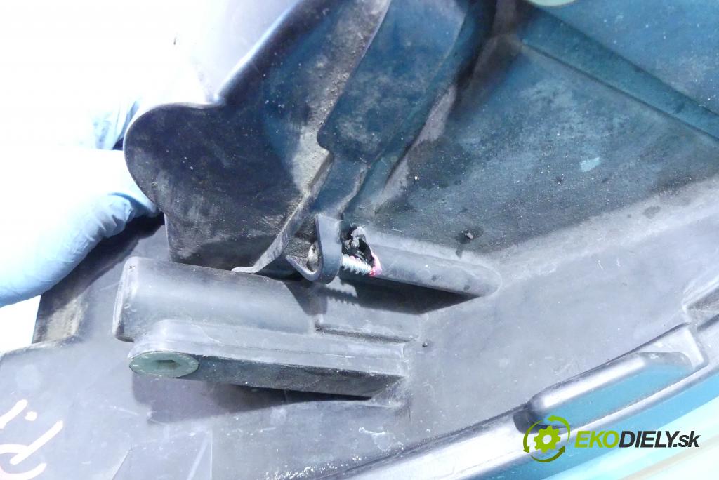 Opel Astra III 2004-2014 1.6 16V 105 HP manual 77 kW 1598 cm3 5- Reflektor: pravý  (Pravé)