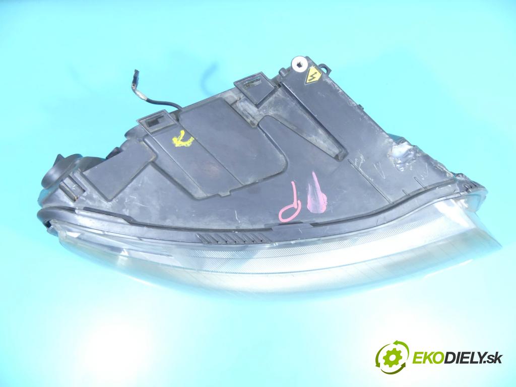 Audi A6 C6 2004-2011 3.0 TDI 224hp automatic 165 kW 2967 cm3 4- Reflektor: pravý  (Pravé)