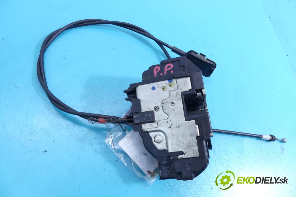 Nissan Note I 2006-2012 1.5 dci 86 hp manual 63 kW 1461 cm3 5- zámek přední pravý