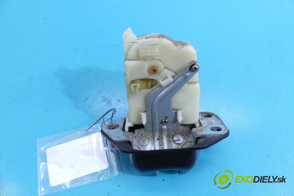 Nissan Note I 2006-2012 1.5 dci 86 hp manual 63 kW 1461 cm3 5- zámek kufrových dveří zadní