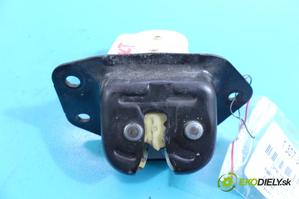 Nissan Note I 2006-2012 1.5 dci 86 hp manual 63 kW 1461 cm3 5- zámek kufrových dveří zadní