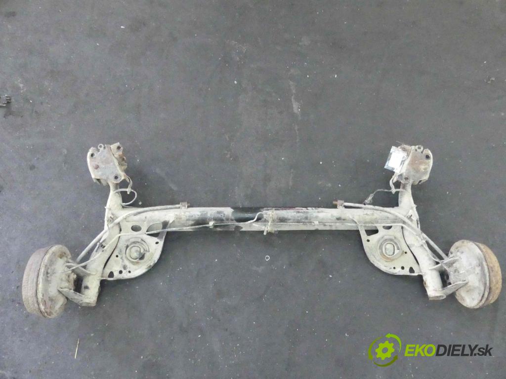 Nissan Note I 2006-2012 1.5 dci 86 hp manual 63 kW 1461 cm3 5- zadní výztuha 