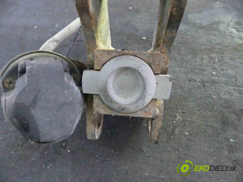 Nissan Note I 2006-2012 1.5 dci 86 hp manual 63 kW 1461 cm3 5- oko tažné