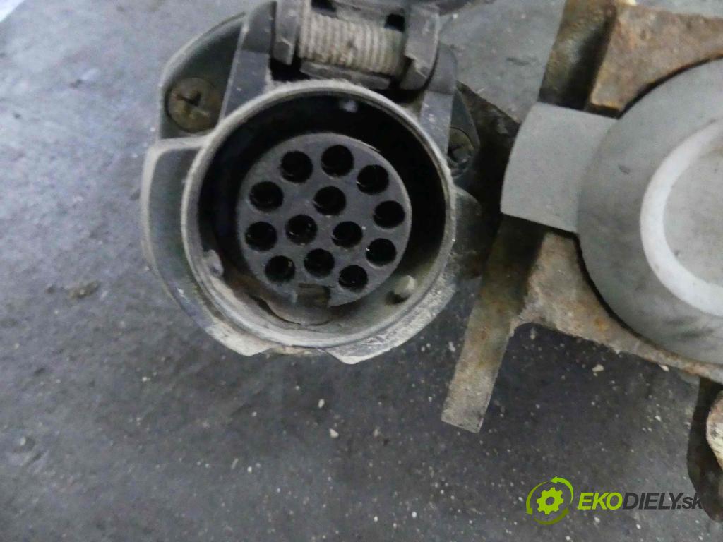 Nissan Note I 2006-2012 1.5 dci 86 hp manual 63 kW 1461 cm3 5- oko tažné