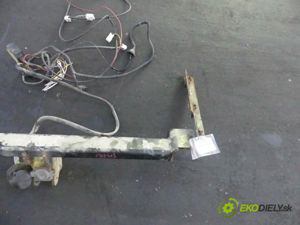 Nissan Note I 2006-2012 1.5 dci 86 hp manual 63 kW 1461 cm3 5- oko tažné