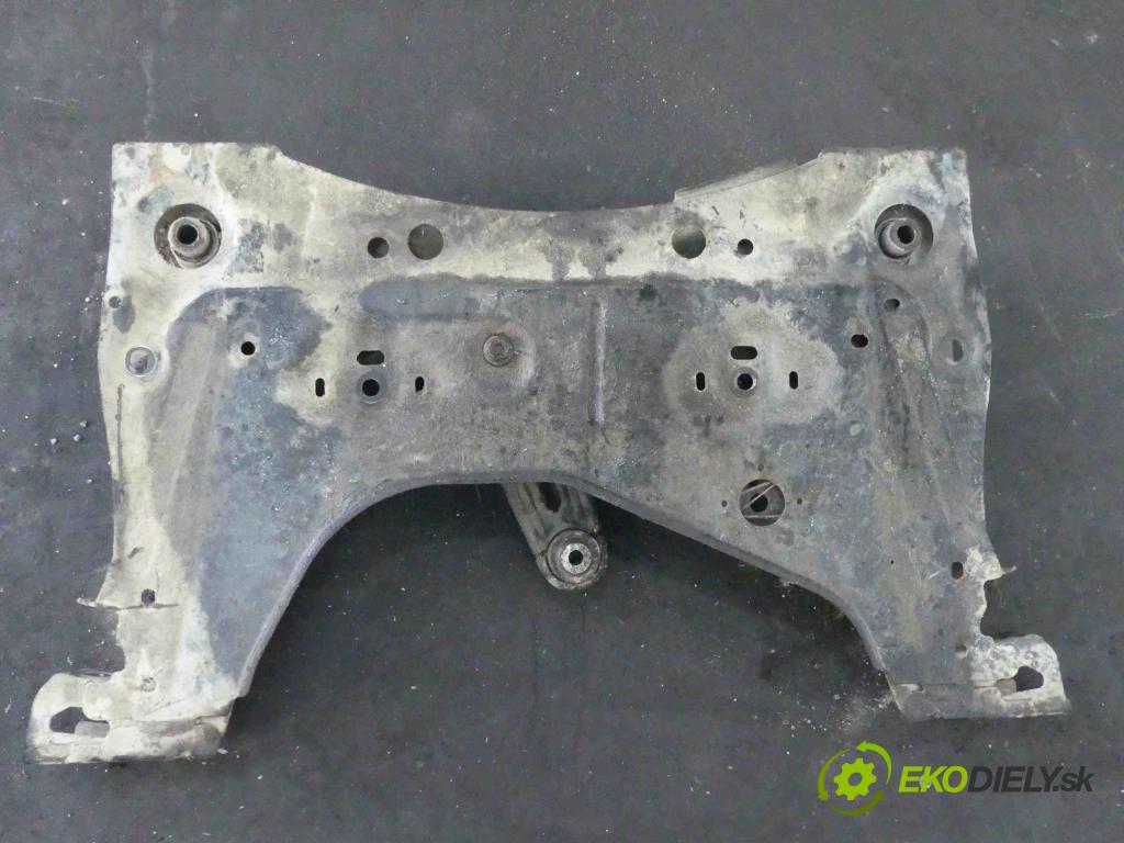 Nissan Note I 2006-2012 1.5 dci 86 HP manual 63 kW 1461 cm3 5- výstuha motora