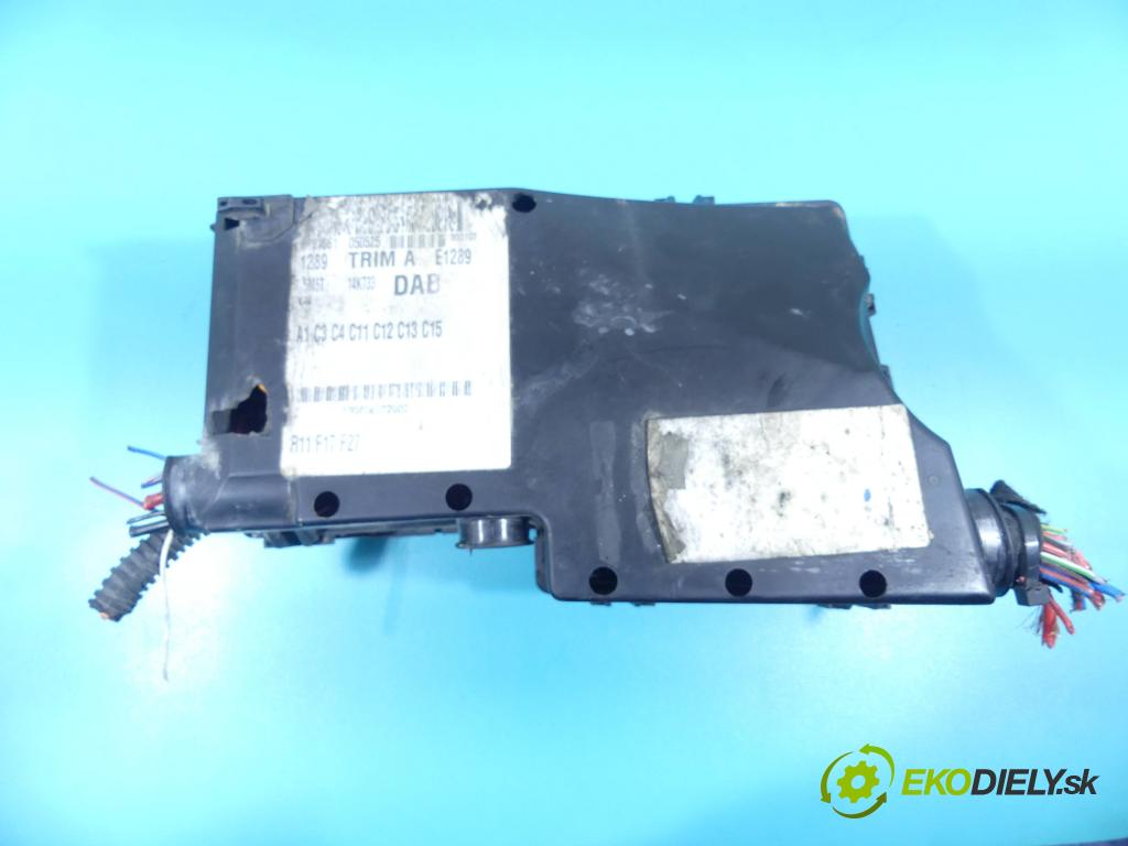 Ford C-Max I 2003-2010 2.0 tdci 136hp manual 100 kW 1995 cm3 5- skříňka pojistková 5M5T14K733 (Pojistkové skříňky)