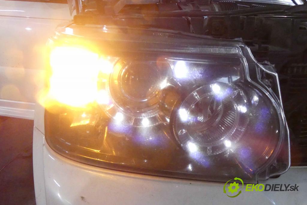 Land rover Range Rover sport I L320 3.0 D V6 245KM automatic 180 kW 2993 cm3 5- Reflektor: pravý AH32-13W029-HC (Pravé)