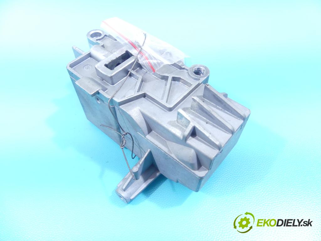 Land rover Range Rover sport I L320 3.0 D V6 245KM automatic 180 kW 2993 cm3 5- Blokáda: řízení: AH42-14C579-AA (Ostatné)