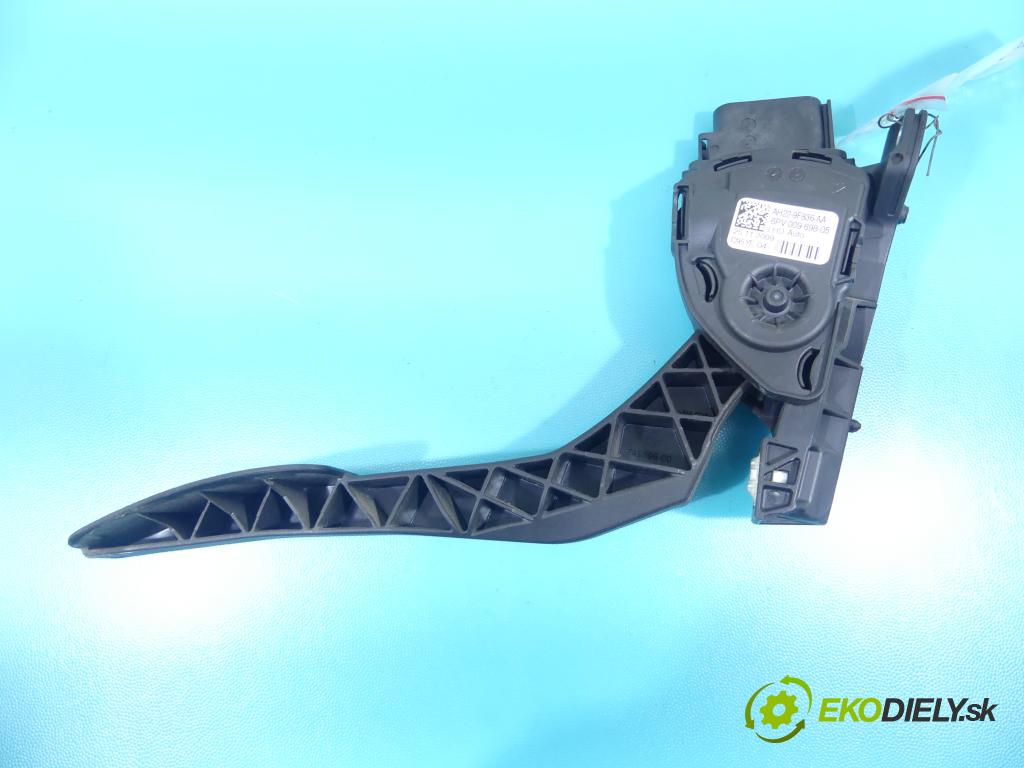 Land rover Range Rover sport I L320 3.0 D V6 245KM automatic 180 kW 2993 cm3 5- pedále AH22-9F836-AA (Pedále)