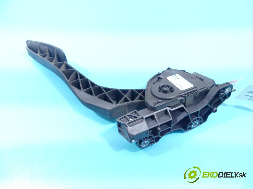 Land rover Range Rover sport I L320 3.0 D V6 245KM automatic 180 kW 2993 cm3 5- pedále AH22-9F836-AA (Pedále)