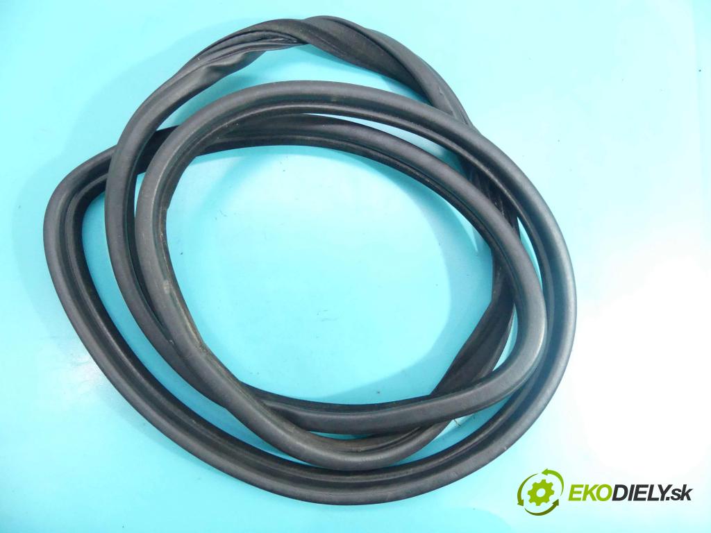 Land rover Range Rover sport I L320 3.0 D V6 245KM automatic 180 kW 2993 cm3 5- Těsnění: dveře zadní levé CFE500720 (Ostatní)