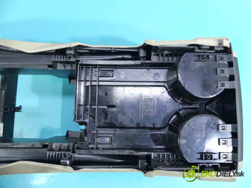 Land rover Range Rover sport I L320 3.0 D V6 245KM automatic 180 kW 2993 cm3 5- operadlo AH32-045A36-A (Lakťové opierky)