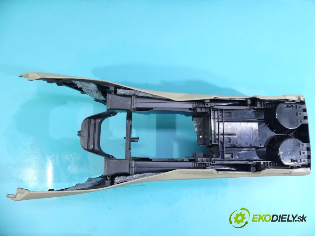 Land rover Range Rover sport I L320 3.0 D V6 245KM automatic 180 kW 2993 cm3 5- operadlo AH32-045A36-A (Lakťové opierky)