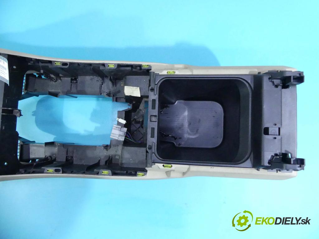 Land rover Range Rover sport I L320 3.0 D V6 245KM automatic 180 kW 2993 cm3 5- operadlo AH32-045A36-A (Lakťové opierky)