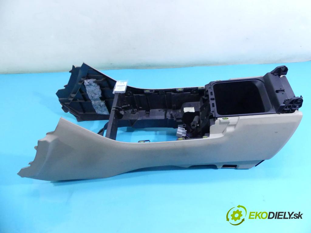 Land rover Range Rover sport I L320 3.0 D V6 245KM automatic 180 kW 2993 cm3 5- operadlo AH32-045A36-A (Lakťové opierky)