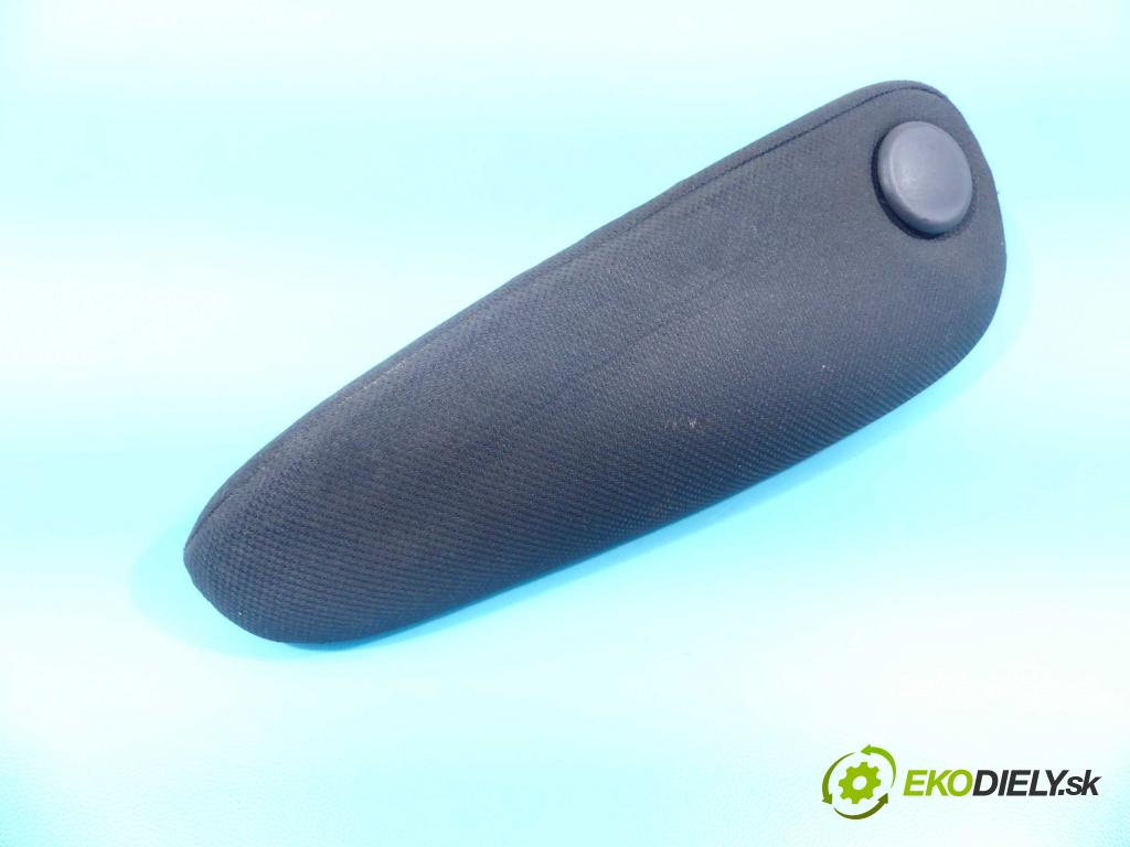 Toyota Corolla Verso II 2004-2009 2.0 D4D 116 HP manual 85 kW 1995 cm3 5- operadlo  (Lakťové opierky)