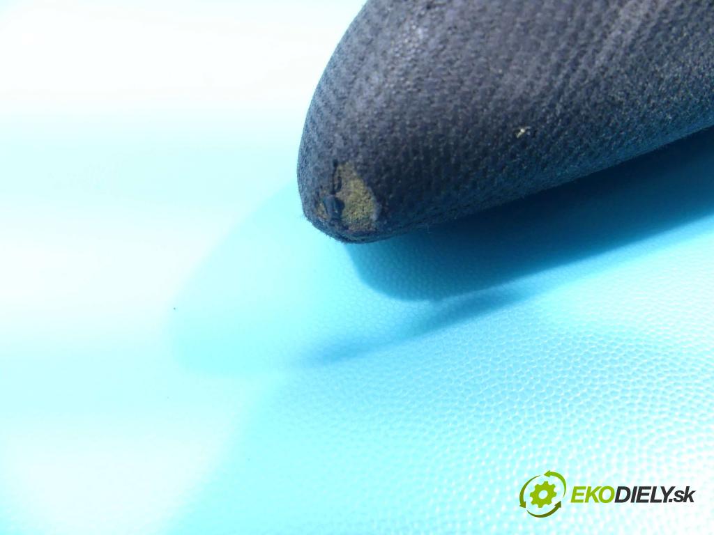 Toyota Corolla Verso II 2004-2009 2.0 D4D 116 HP manual 85 kW 1995 cm3 5- operadlo  (Lakťové opierky)