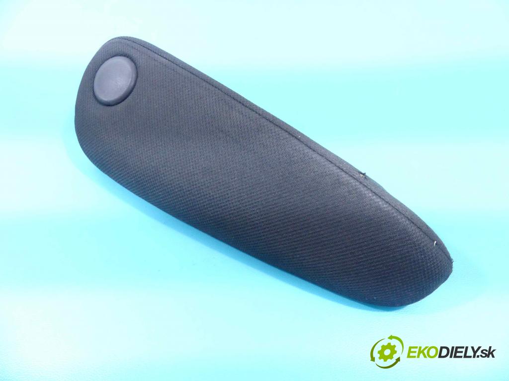 Toyota Corolla Verso II 2004-2009 2.0 D4D 116 HP manual 85 kW 1995 cm3 5- operadlo  (Lakťové opierky)