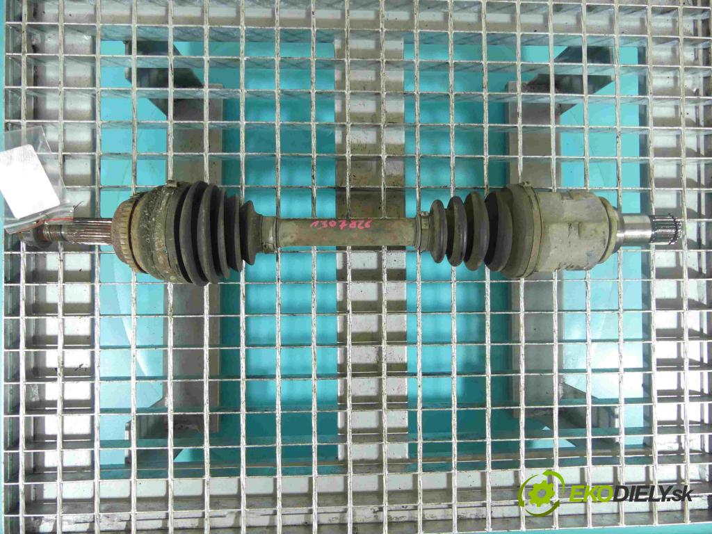 Toyota Corolla Verso II 2004-2009 2.0 D4D 116 HP manual 85 kW 1995 cm3 5- poloos ľavé  (Poloosy)