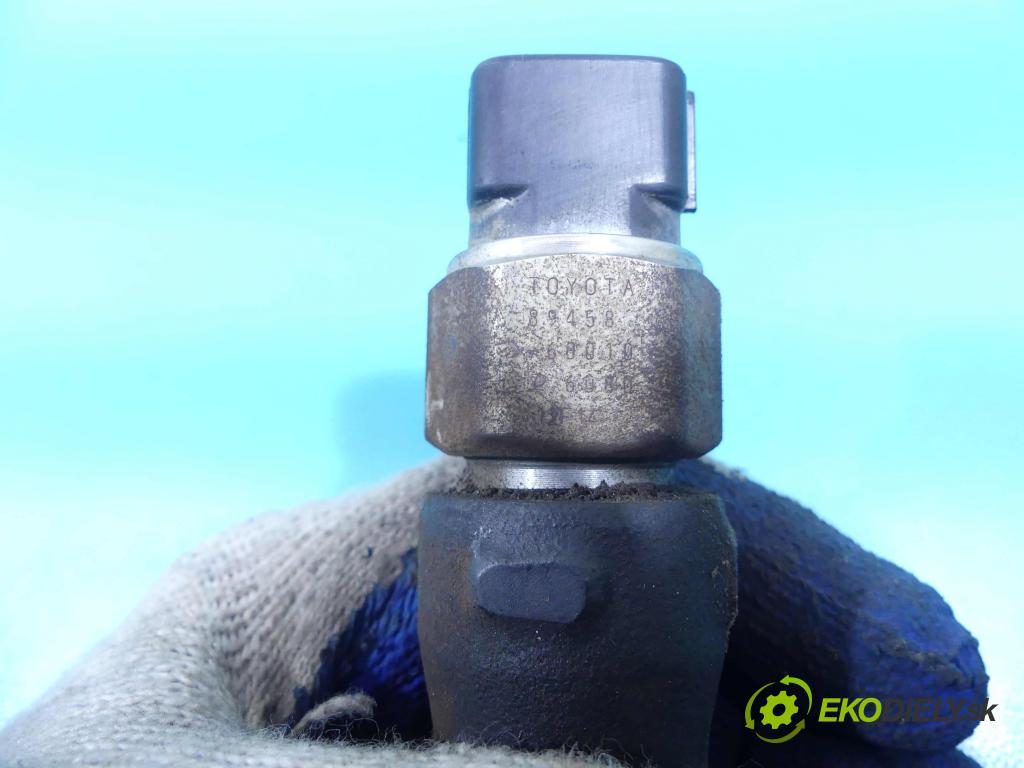 Toyota Corolla Verso II 2004-2009 2.0 D4D 116 HP manual 85 kW 1995 cm3 5- lišta vstrekovacia 89458-60010 (Vstrekovacie lišty)