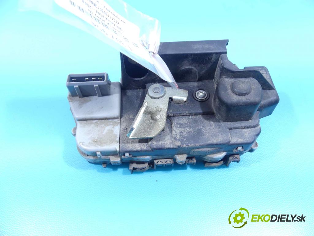 Lada Kalina 2004-2009 1.6 8V 82 hp manual 60 kW 1596 cm3 4- zámek zadní pravý