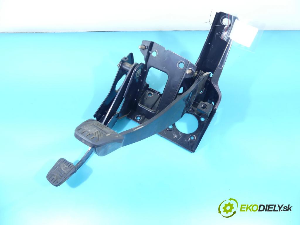 Lada Kalina 2004-2009 1.6 8V 82 HP manual 60 kW 1596 cm3 4- pedále 1118-1602006-00 (Pedále)