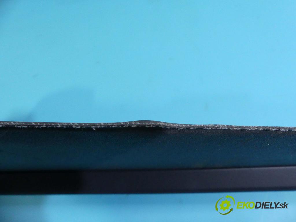 Toyota Avensis II T25 2003-2008 2.0 D4D 116 HP manual 85 kW 1995 cm3 5- roleta  (Rolety kufra)