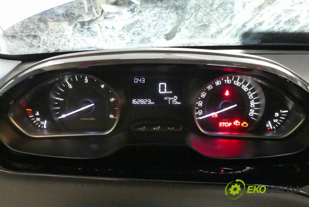 Peugeot 208 I 2012-2019 1.6 hdi 75 HP manual 55 kW 1560 cm3 5- prístrojovka/ budíky 9813848980 (Prístrojové dosky, displeje)