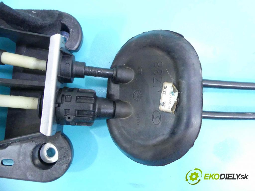 Peugeot 208 I 2012-2019 1.6 hdi 75 HP manual 55 kW 1560 cm3 5- Páka: Změny: stupeň,rýchlosť  (Rýchlostné páky / kulisy)