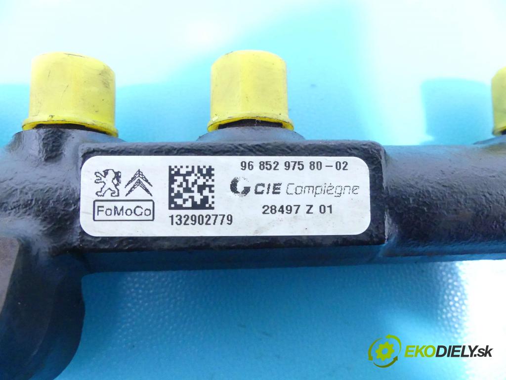 Volvo V40 II 2012-2019 1.6 D2 114 HP manual 84 kW 1560 cm3 5- lišta vstrekovacia 9685297580-02 (Vstrekovacie lišty)