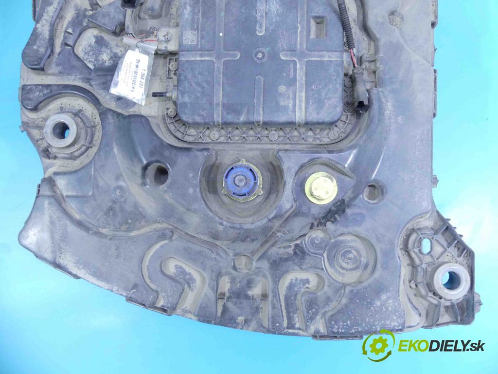 Peugeot 208 I 2012-2019 1.6 hdi 75 HP manual 55 kW 1560 cm3 5- Nádrž: AdBlue: 9812914780