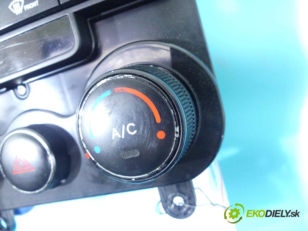 Hyundai I30 I 2007-2012 1.4 16v 109 HP manual 80 kW 1396 cm3 5- panel kúrenia 97250-2LXXX