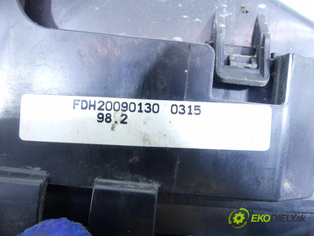 Hyundai I30 I 2007-2012 1.4 16v 109 hp manual 80 kW 1396 cm3 5- skříňka pojistková 91951-0Q000 (Pojistkové skříňky)