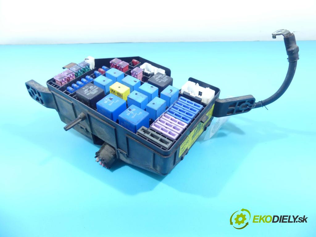 Hyundai Tucson I 2004-2009 2.0 crdi 113 hp manual 83 kW 1991 cm3 5- skříňka pojistková 91213-2E120 (Pojistkové skříňky)