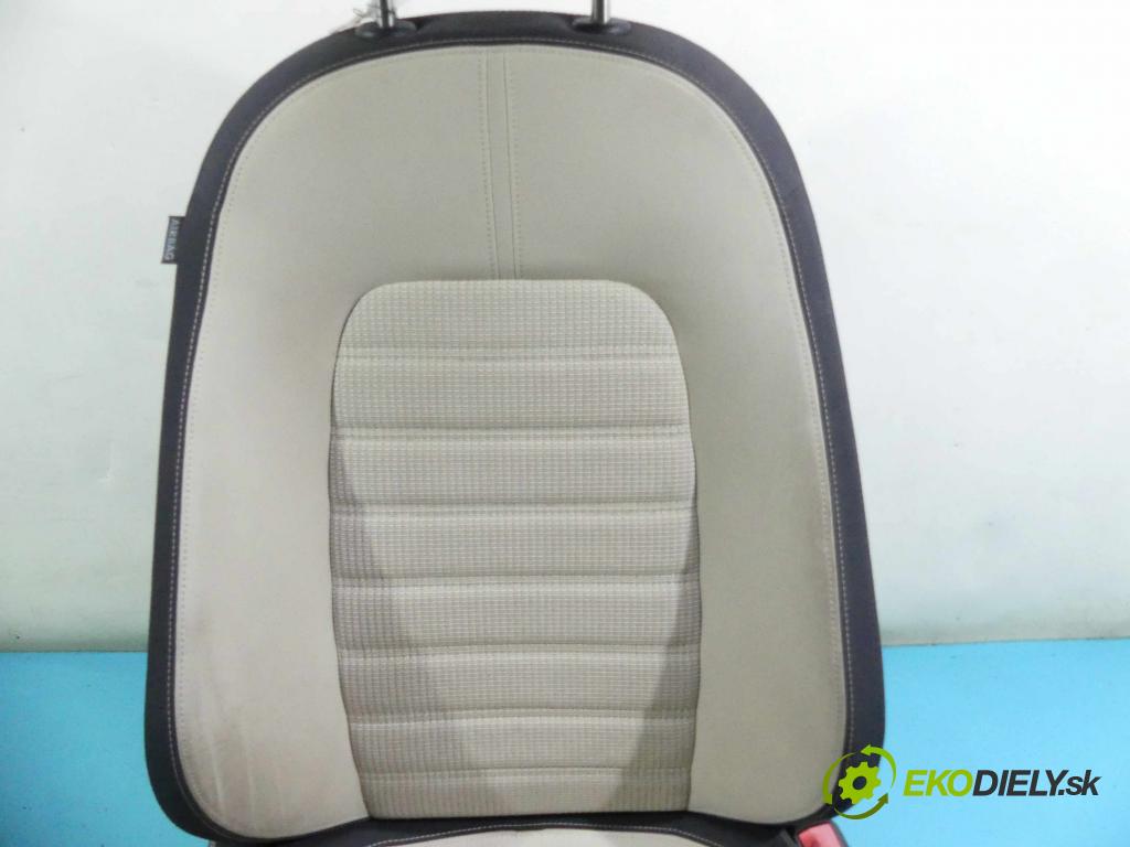 Vw Passat CC 2008-2016 2.0 tdi 170 hp automatic 125 kW 1968 cm3 4- Sedadlo pravý  (Sedačky, sedadla)