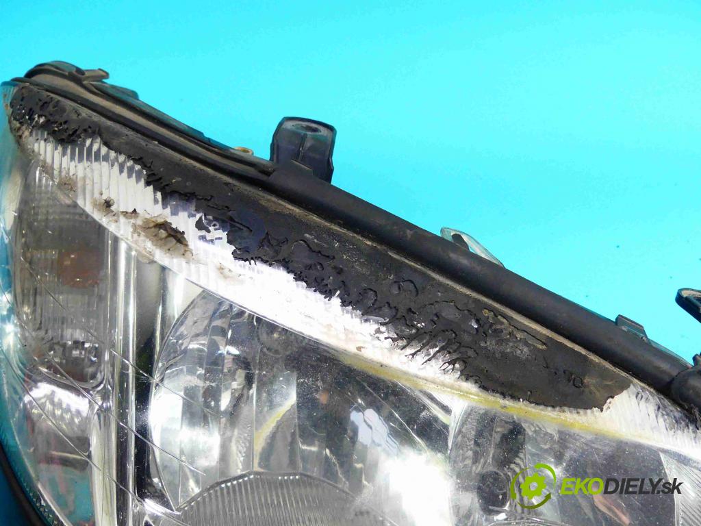 Opel Zafira A 1999-2005 2.2 dti 125 HP manual 92 kW 2172 cm3 5- Reflektor: pravý  (Pravé)