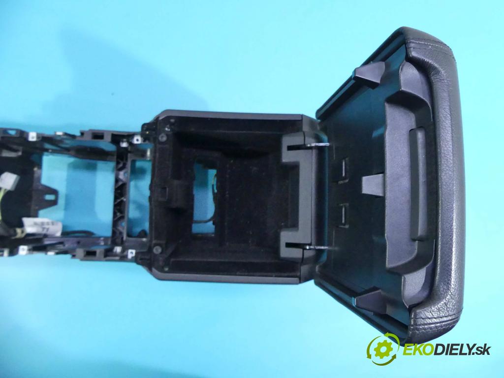 Land rover Discovery Sport 2014-2019 L550 2.0 td 150 HP manual 110 kW 1999 cm3 5- operadlo 16A2326CB9 (Lakťové opierky)