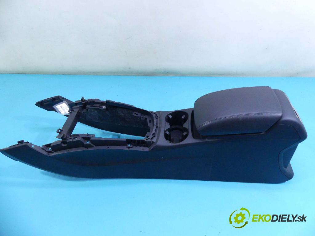 Audi Q5 2008-2016 2.0 tdi 170 HP automatic 125 kW 1968 cm3 5- operadlo 8R0864981 (Lakťové opierky)